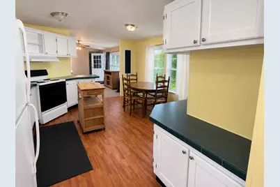 19 Hilltop Manor Mobile Home Park, Littleton, NH 03561 - Photo 10