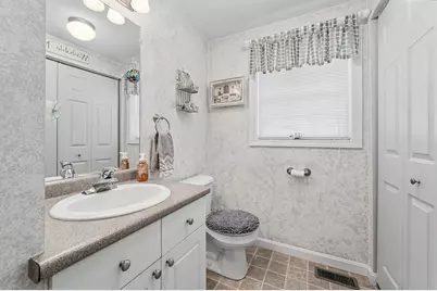 68 Barbara Lane, Hudson, NH 03051 - Photo 12