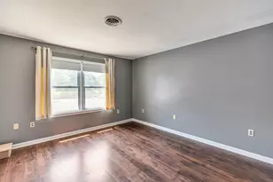 50 Edward J Roy Dr, Manchester, NH 03104 - Photo 32