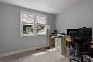 19 Michael Ave, Nashua, NH 03063 - Photo 24
