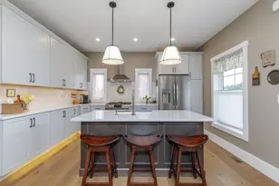 416 Blane Cir, Pembroke, NH 03275 - Photo 2