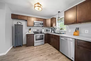 47 Henry Dr, Effingham, NH 03882 - Photo 4