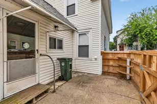 148 Parker St, Manchester, NH 03102 - Photo 2