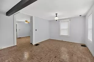 148 Parker St, Manchester, NH 03102 - Photo 10