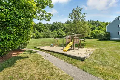 48 Cadogan Way, Nashua, NH 03062 - Photo 56