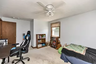 366 Blevens Dr, Manchester, NH 03104 - Photo 20