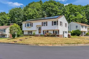 366 Blevens Dr, Manchester, NH 03104 - Photo 4