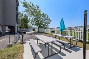 32 Ashworth Ave, Hampton, NH 03842 - Photo 16