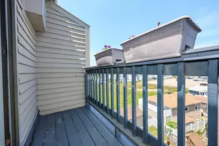 32 Ashworth Ave, Hampton, NH 03842 - Photo 10