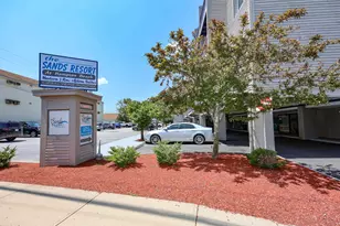 32 Ashworth Ave, Hampton, NH 03842 - Photo 4