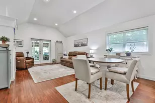 35 Furnival Rd, Nashua, NH 03064 - Photo 8