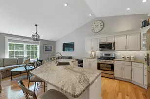 18 Weymouth Ct, Hudson, NH 03051 - Photo 4