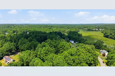 37 Hall Road, Londonderry, NH 03053 - Photo 20