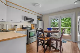 923 Fox Hollow Way, Manchester, NH 03104 - Photo 6