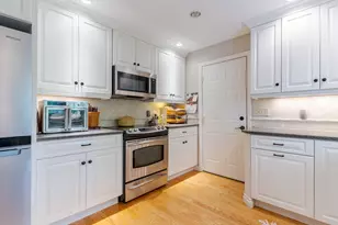 59 Stratham Green Rd, Stratham, NH 03885 - Photo 6