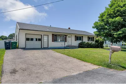 7 Raleigh Drive, Nashua, NH 03062 - Photo 2
