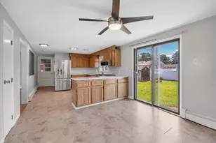 7 Raleigh Dr, Nashua, NH 03062 - Photo 8