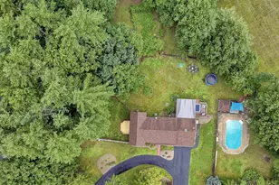 11 Wendover Way, Bedford, NH 03110 - Photo 4