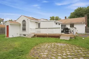 141 Hoyt St, Manchester, NH 03103 - Photo 6