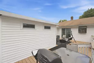 141 Hoyt St, Manchester, NH 03103 - Photo 14