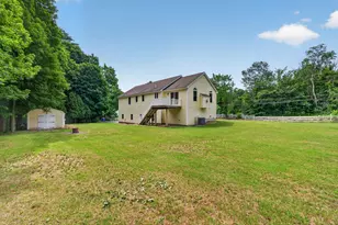 129 E Main St, Hampstead, NH 03826 - Photo 34