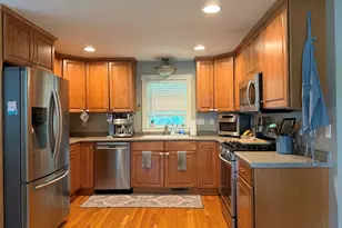 10 Ruth Ln, Hampton, NH 03842 - Photo 8