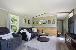 143 Salmon Falls Rd, Rochester, NH 03868 - Photo 10