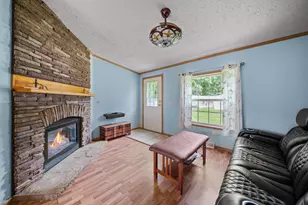 417 Middle Rd, Dover, NH 03820 - Photo 4