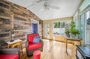 417 Middle Rd, Dover, NH 03820 - Photo 2