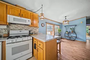 417 Middle Rd, Dover, NH 03820 - Photo 14