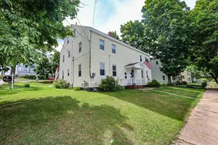 17 Broad St, Somersworth, NH 03878 - Photo 2