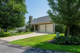 16 Spyglass Point Cir, Bedford, NH 03110 - Photo 8