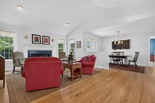 16 Spyglass Point Cir, Bedford, NH 03110 - Photo 14