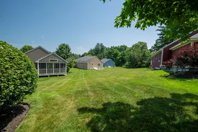 16 Spyglass Point Circle, Bedford, NH 03110 - Photo 10
