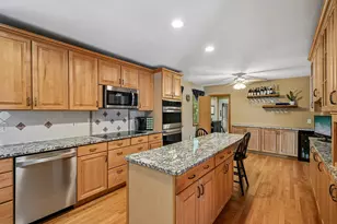 76 Holts Point Rd, Sandown, NH 03873 - Photo 18