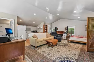 76 Holts Point Rd, Sandown, NH 03873 - Photo 32