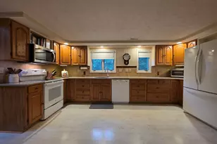 1 Greentrees Dr, Hudson, NH 03051 - Photo 12