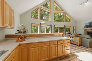 100 Olympia St, Moultonborough, NH 03254 - Photo 10