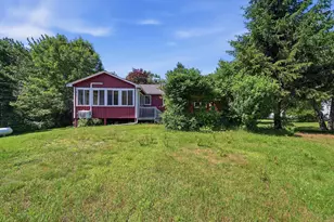 39 Old Auburn Rd, Derry, NH 03038 - Photo 4