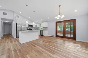 39 Old Auburn Rd, Derry, NH 03038 - Photo 12