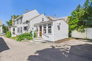 29 Manchester St, Nashua, NH 03064 - Photo 4