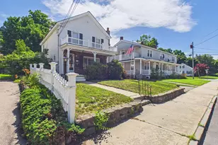 29 Manchester St, Nashua, NH 03064 - Photo 2