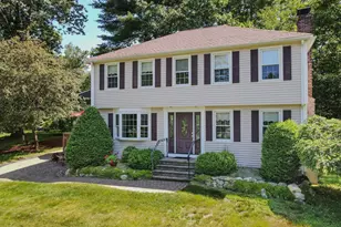 2 Paula Ave, Londonderry, NH 03053 - Photo 2