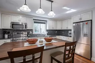 22 Beechwood Rd, Hudson, NH 03051 - Photo 14