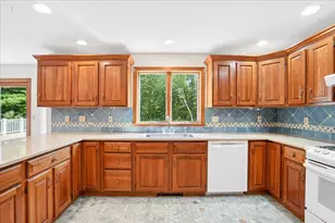 106 Gorham Pond Rd, Goffstown, NH 03045 - Photo 4