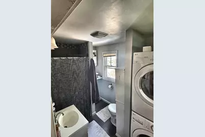 123 Watts Street, Manchester, NH 03104 - Photo 6