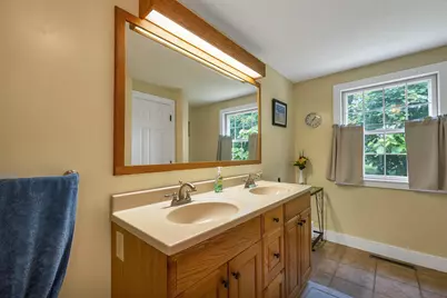 29 Hunt Avenue, Franklin, NH 03235 - Photo 44