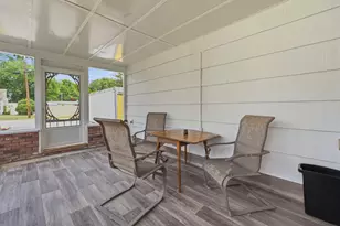 2 Iroquois Rd, Nashua, NH 03063 - Photo 6