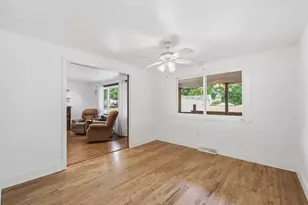 2 Iroquois Rd, Nashua, NH 03063 - Photo 16