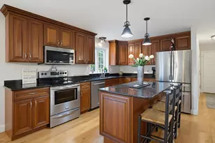 4 Hampshire Hills Dr, Bow, NH 03304 - Photo 4